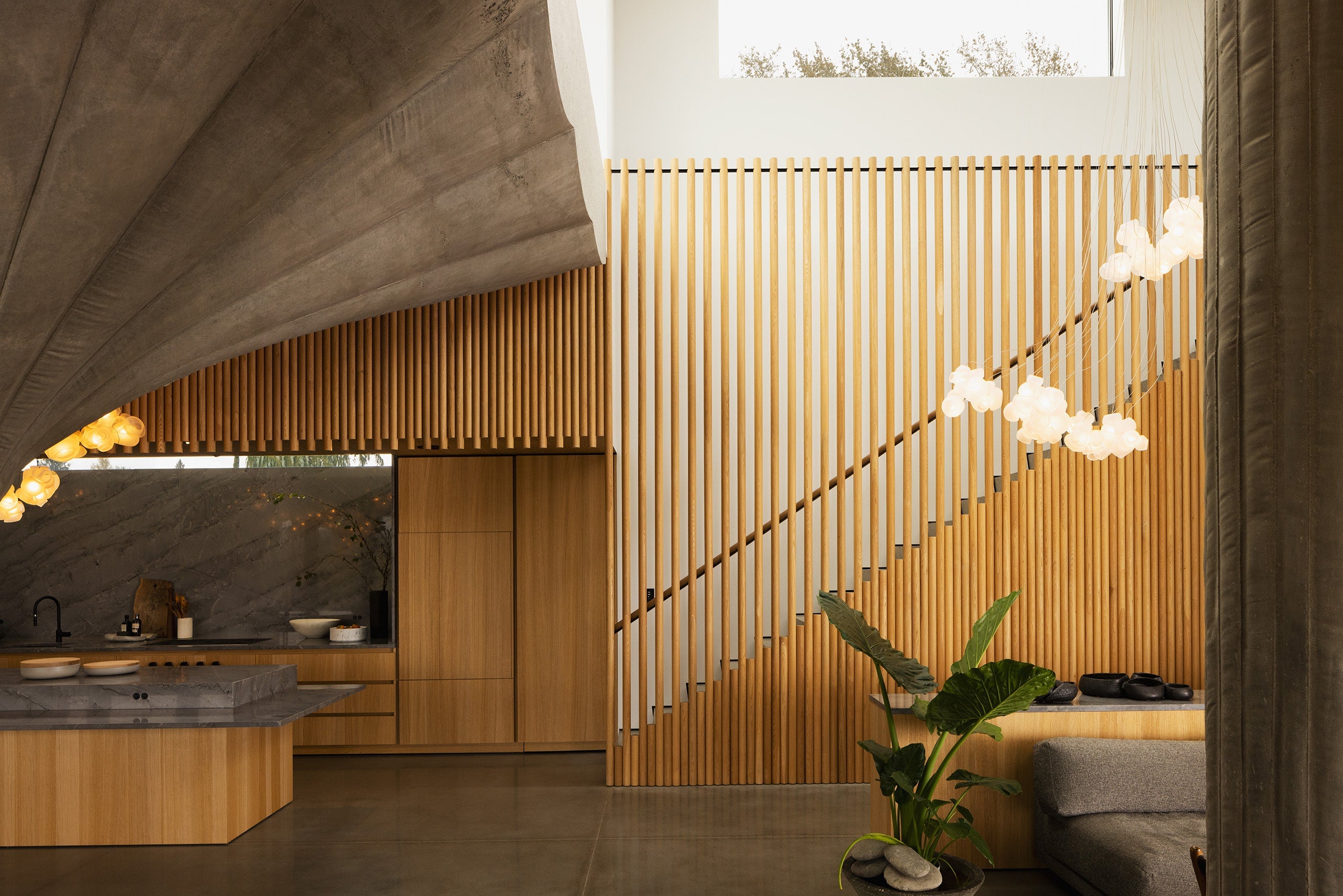 100.13 Sculptural Cable