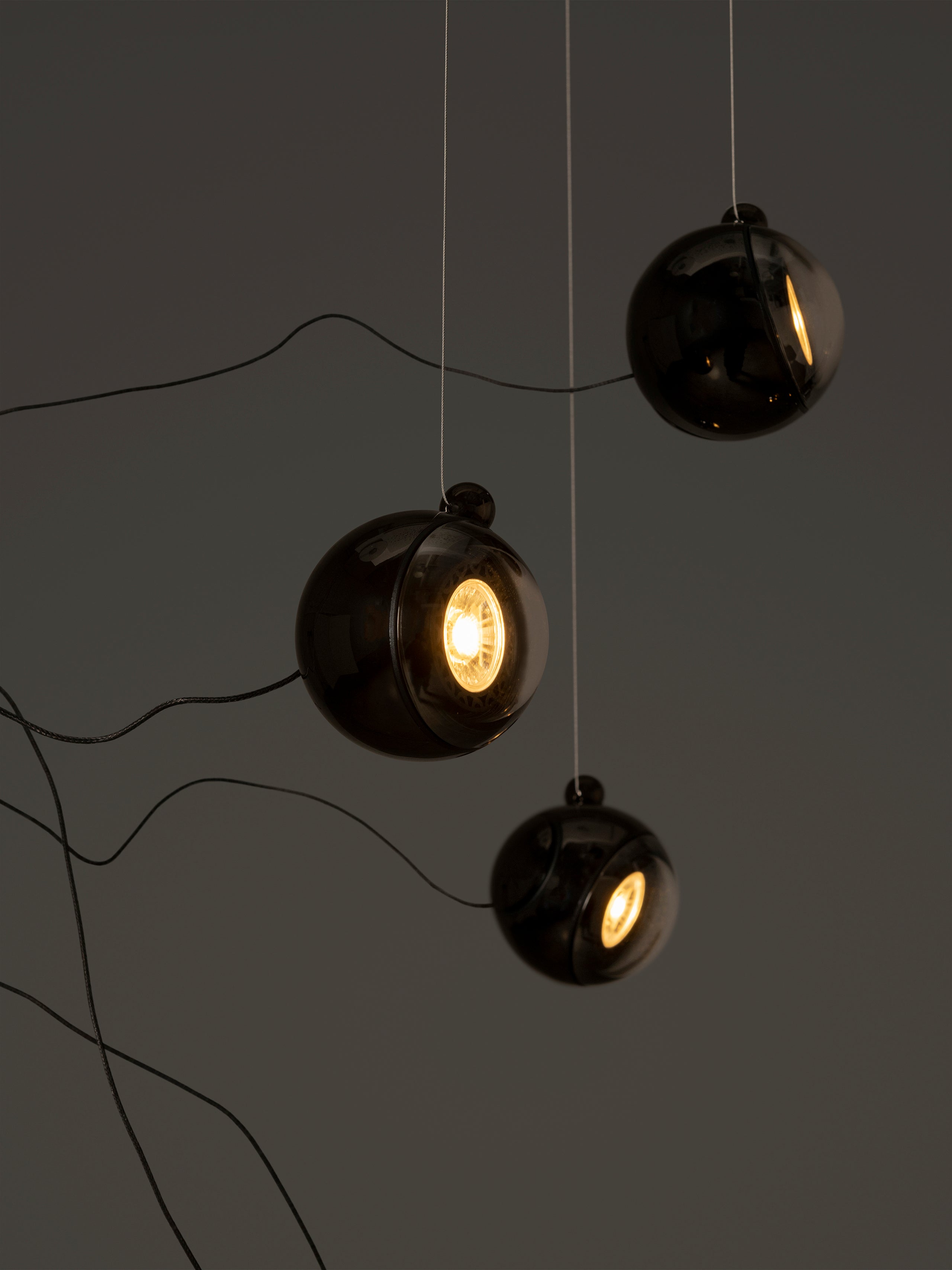 74.19 Sculptural Cable