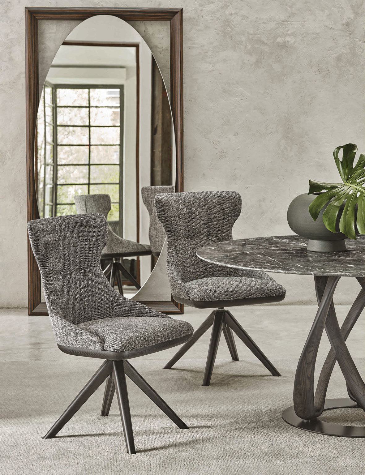 Andy Girevole Dining Armchair
