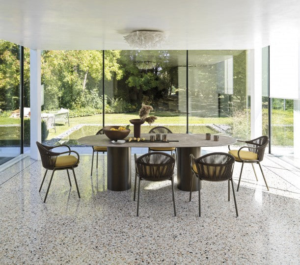 Art. 4476H Dining Table