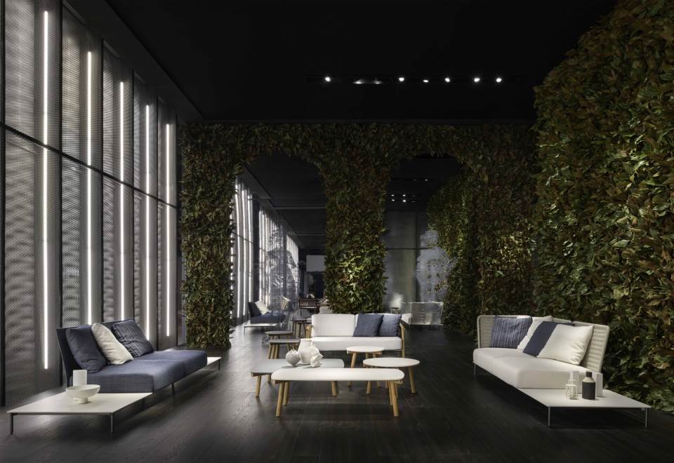 Balestro 24 Outdoor Sofa