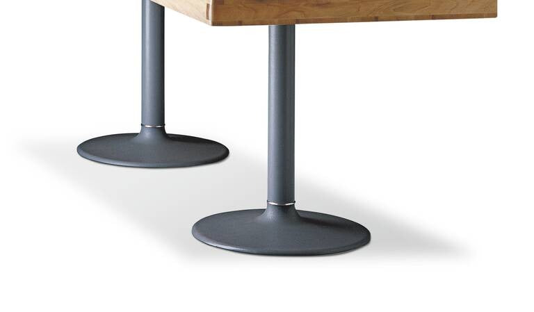 Cassina 11 Table Pieds Corolle Dining Table